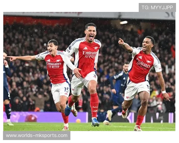 战术复盘：阿森纳如何顶住热刺反扑，定位球成制胜关键